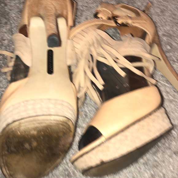 Heels - Picture 4 of 5